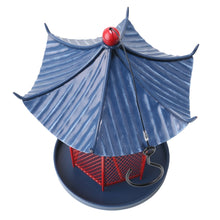 Load image into Gallery viewer, Decorative Metal Squirrel Proof Bird Feeder Station