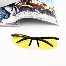Load image into Gallery viewer, Sleek Unisex Night Time Driving Glasses for Road Safety
