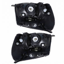 Load image into Gallery viewer, 2005-2009 Chevrolet Equinox Halogen Headlights, Crystal Clear Lens Chrome Housing, Left Driver &amp; Right Passenger Side Pair, Direct OEM Fit
