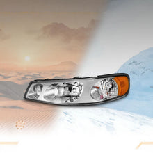 Load image into Gallery viewer, 1998-2002 Lincoln Town Car Headlight Assembly Pair - Chrome Housing, Clear Lens
